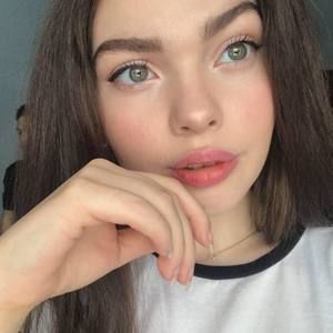 Meet your Posher, Destiny